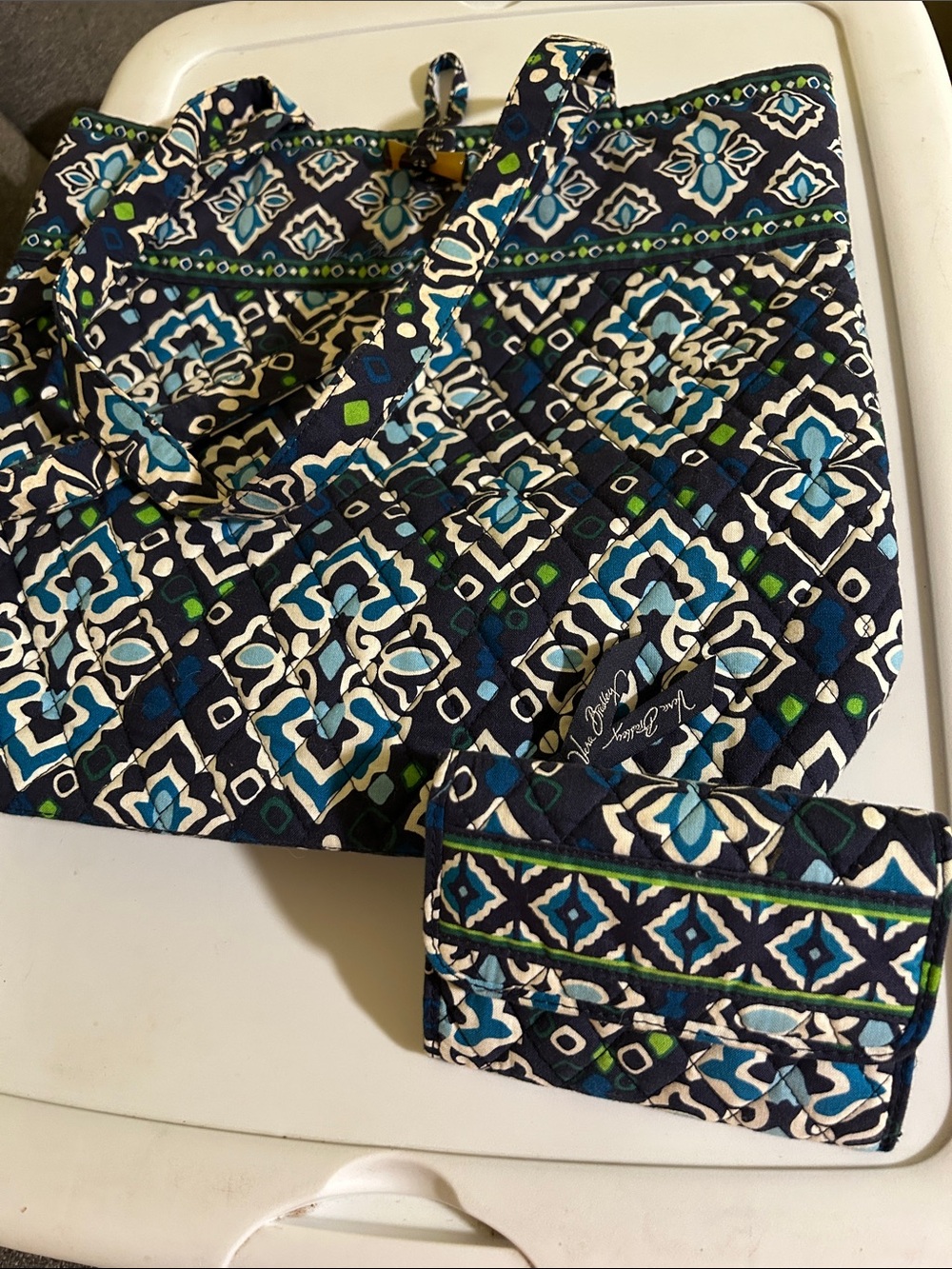 Retired Vera Bradley large Tote bag with matching Wallet